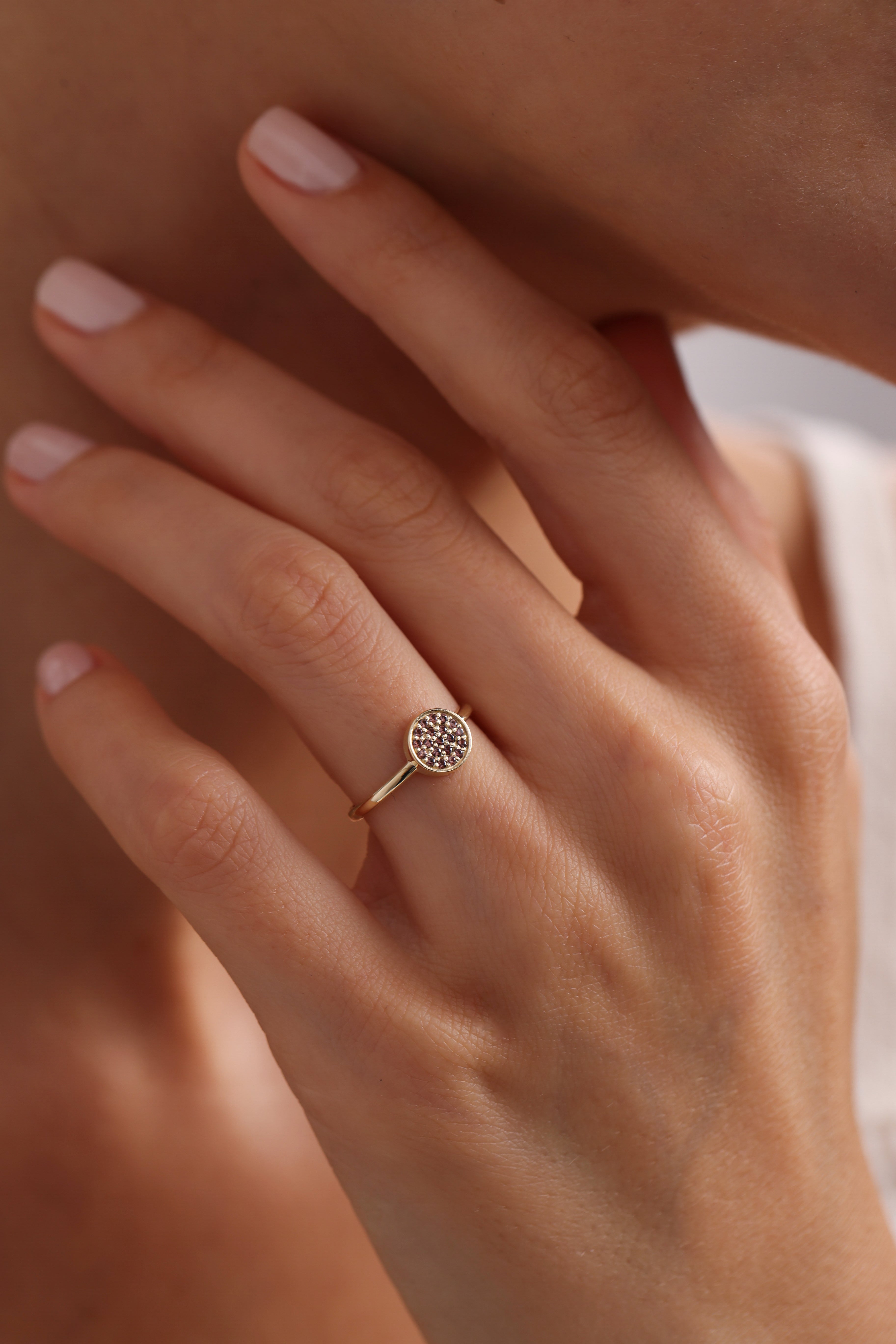 14k Gold Purple Stone Disc Ring