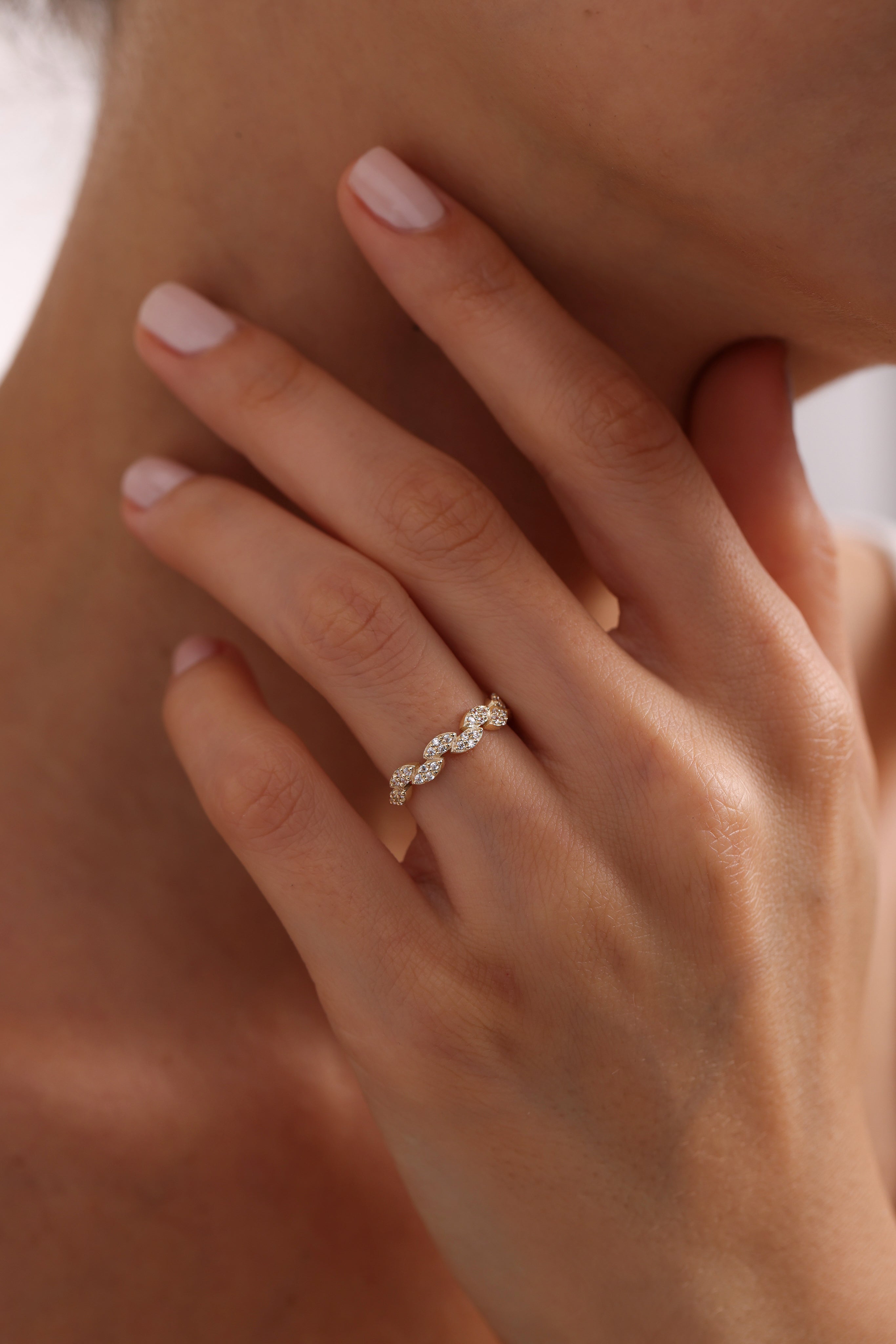 14k Gold Stellar Link Minimalist Ring