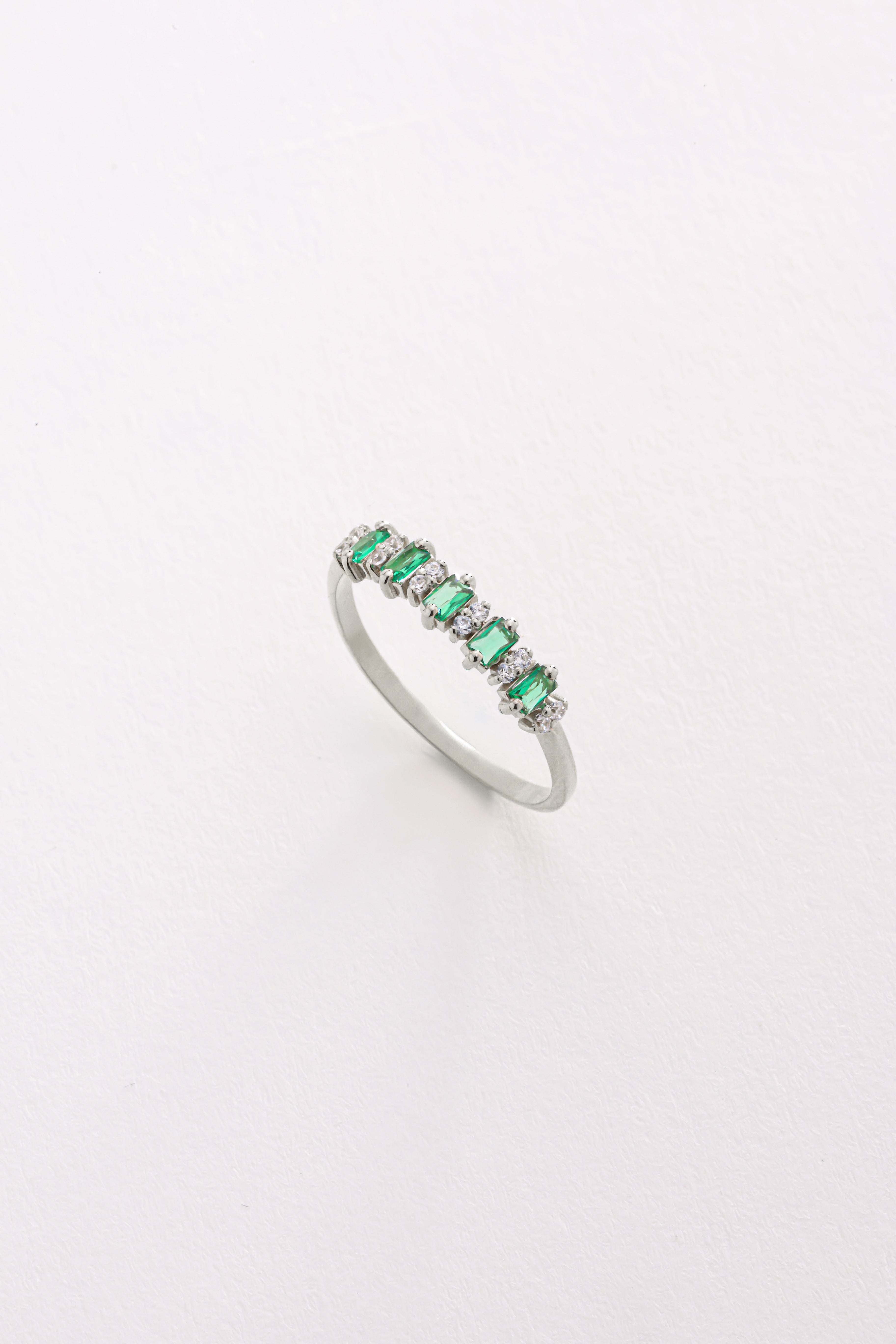 14k Gold Emerald Baguette Ring