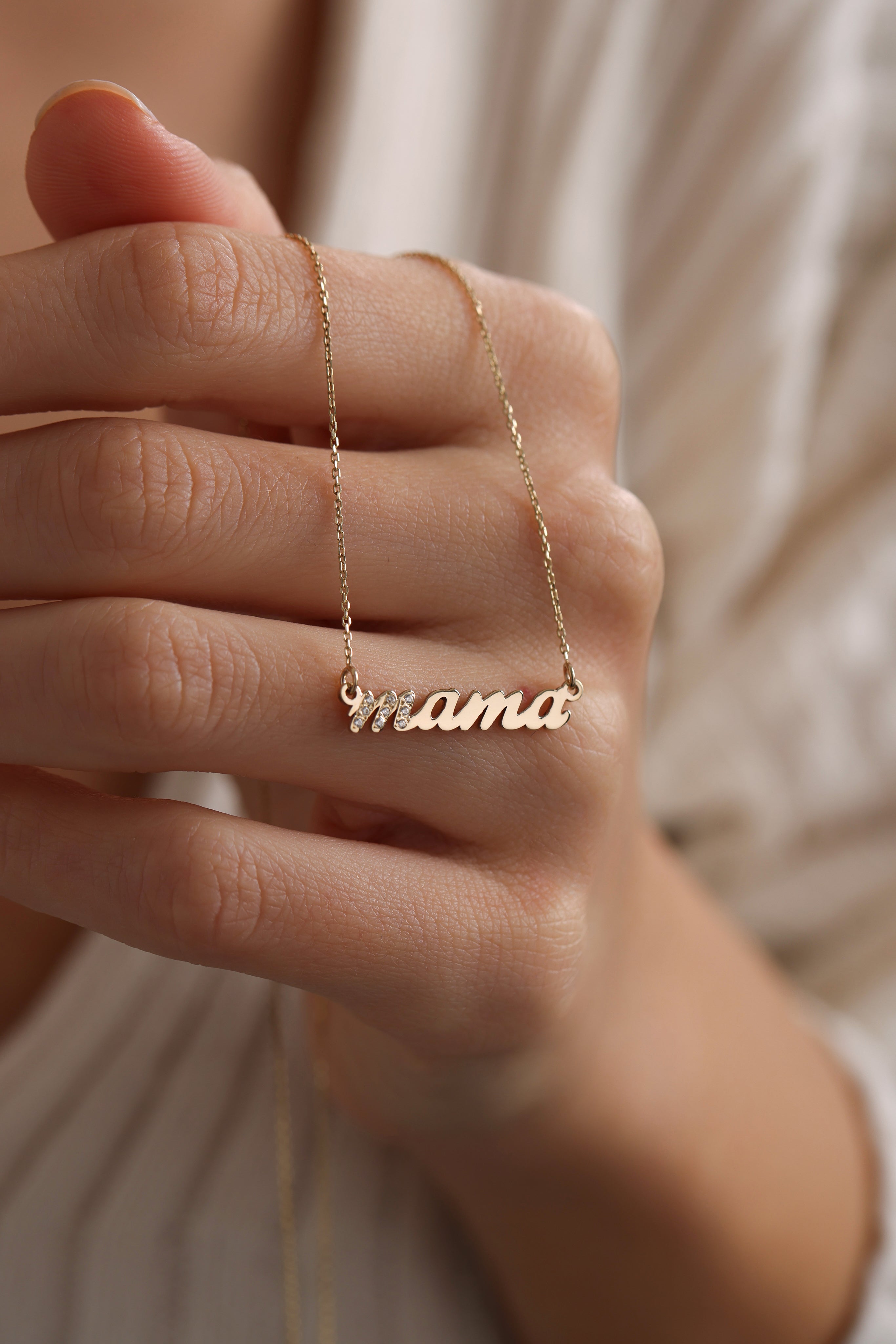 14k Gold Elegant Mama Necklace