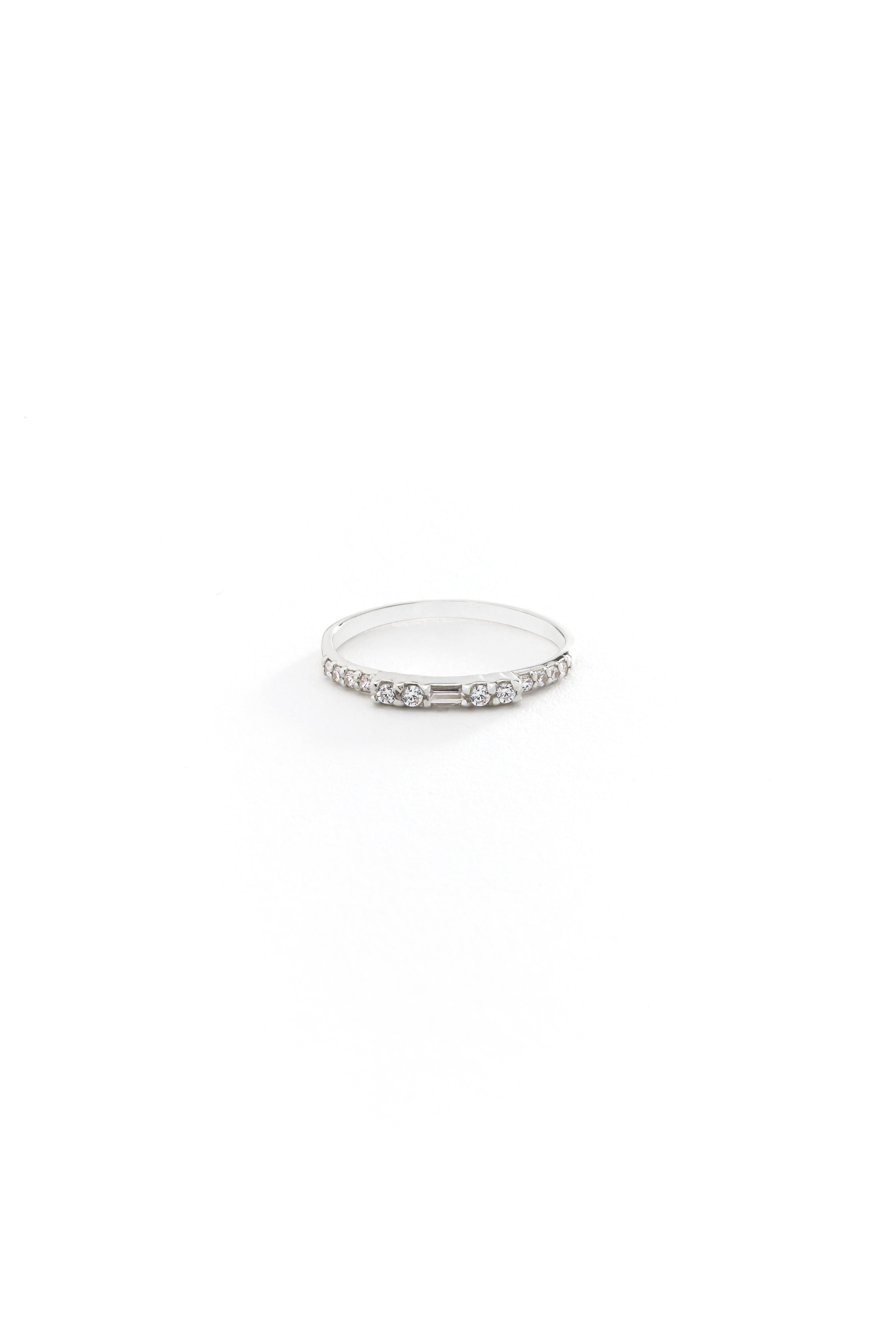 14k Gold Minimal Grace Ring
