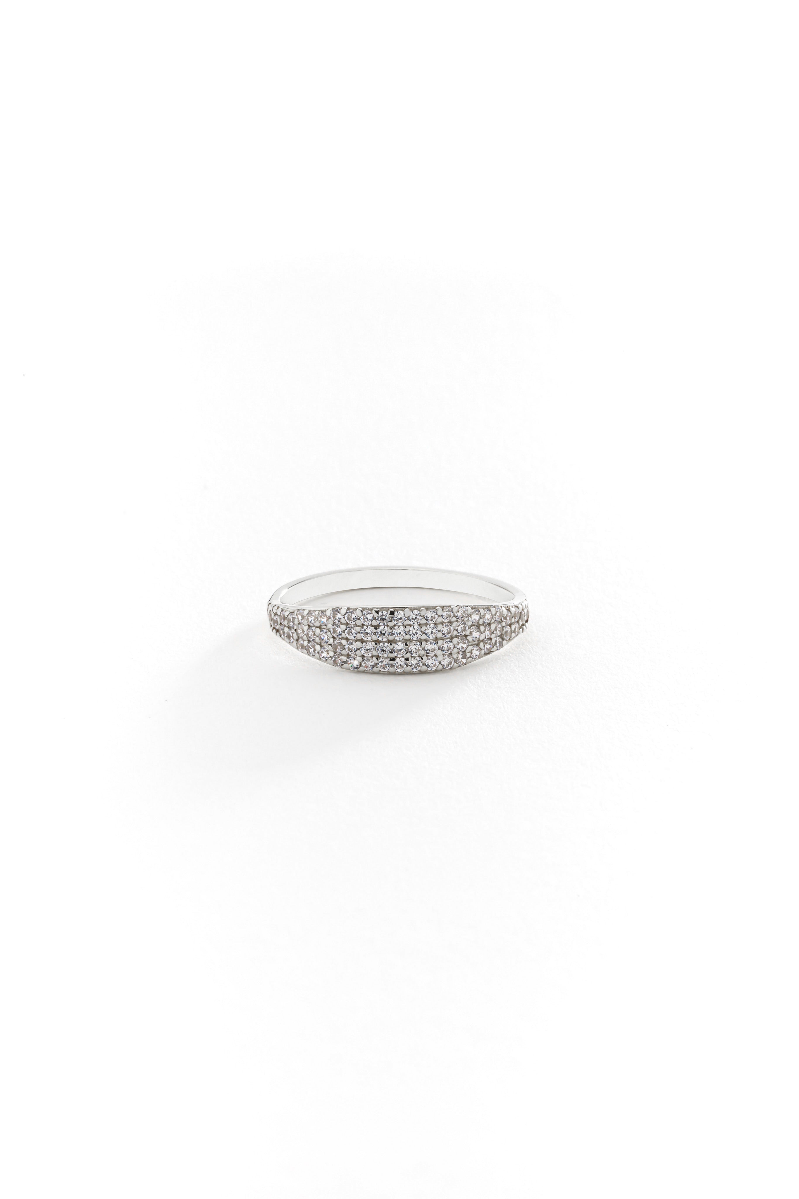 14k Gold Star Serenade Ring