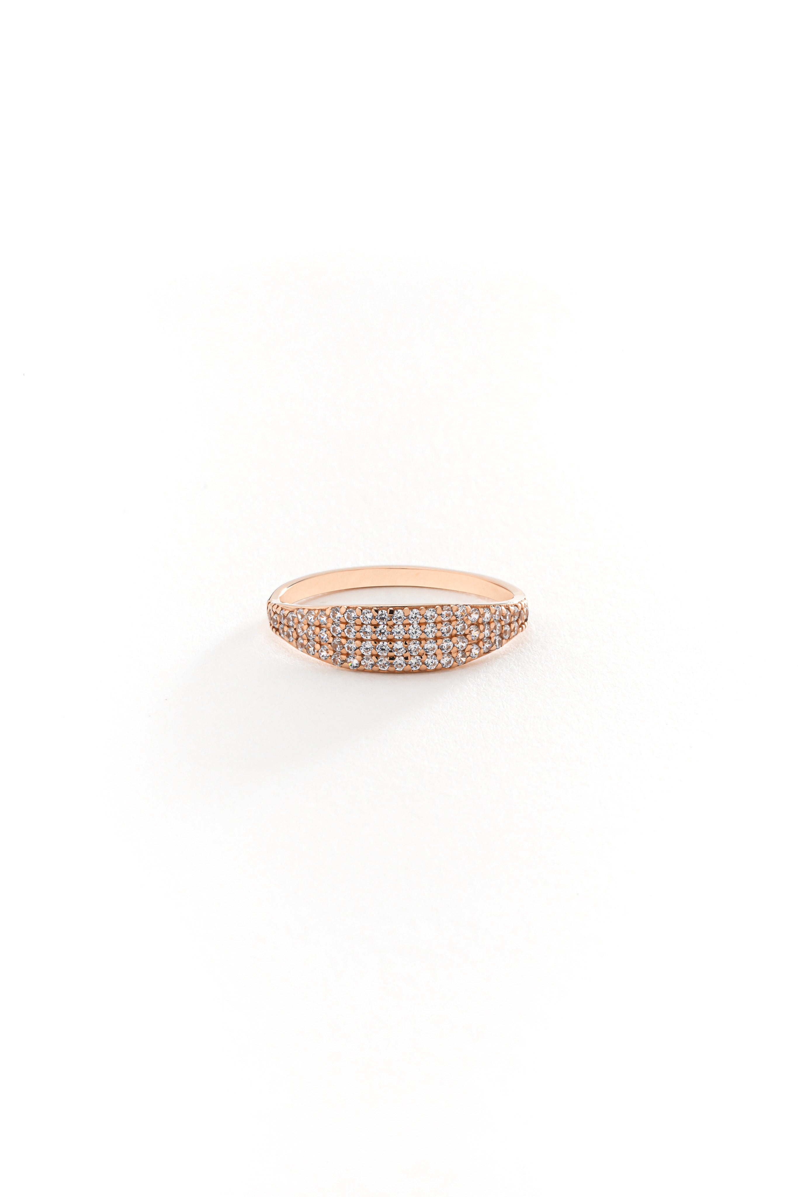 14k Gold Star Serenade Ring