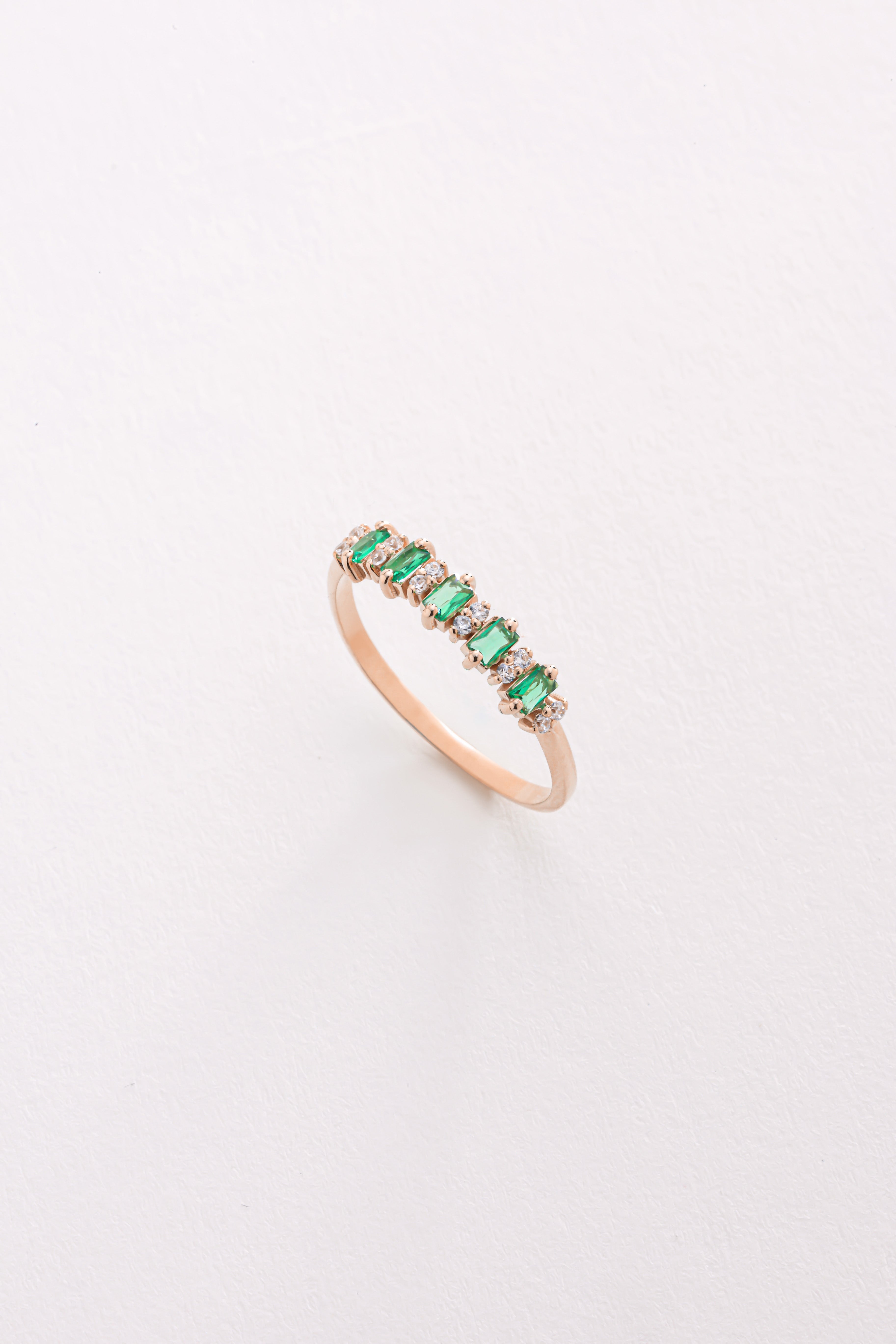 14k Gold Emerald Baguette Ring